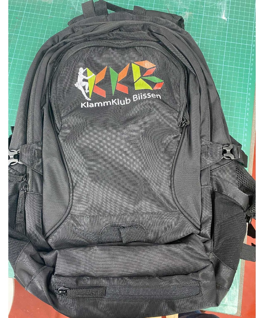 Freizeit-Rucksack mit Befestigung für Helm