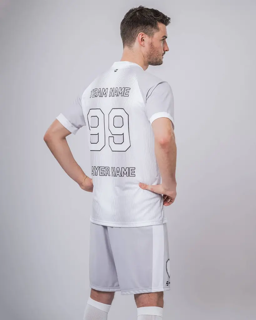 fussball-trikot-herren-kurzarm-basic2-3_(1)_1920x1920.webp
